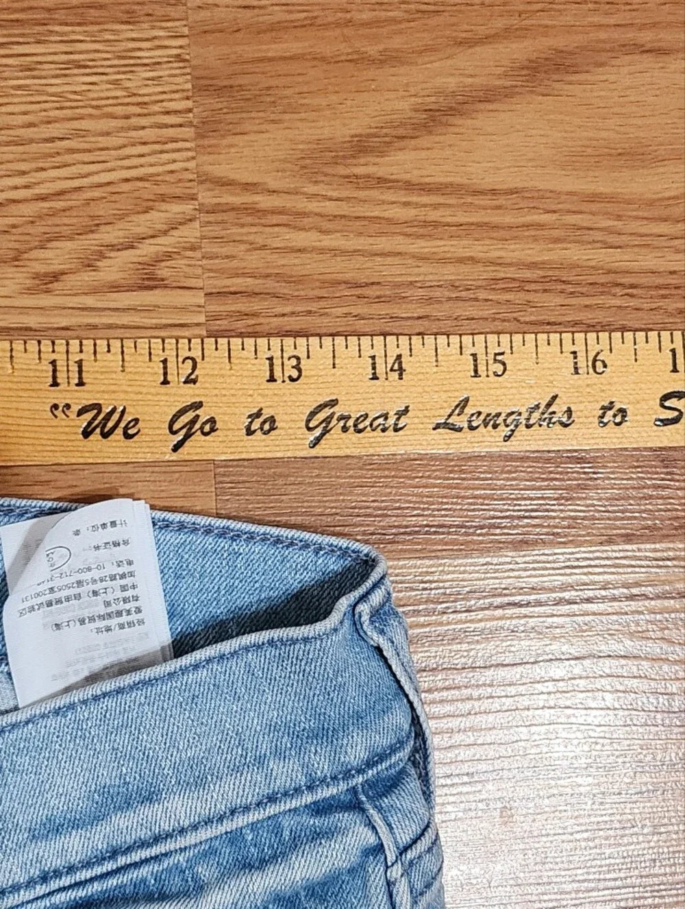 American eagle Airflex and hollister Mens Jean Lot Of 2 28x30 Light Wash Stretch